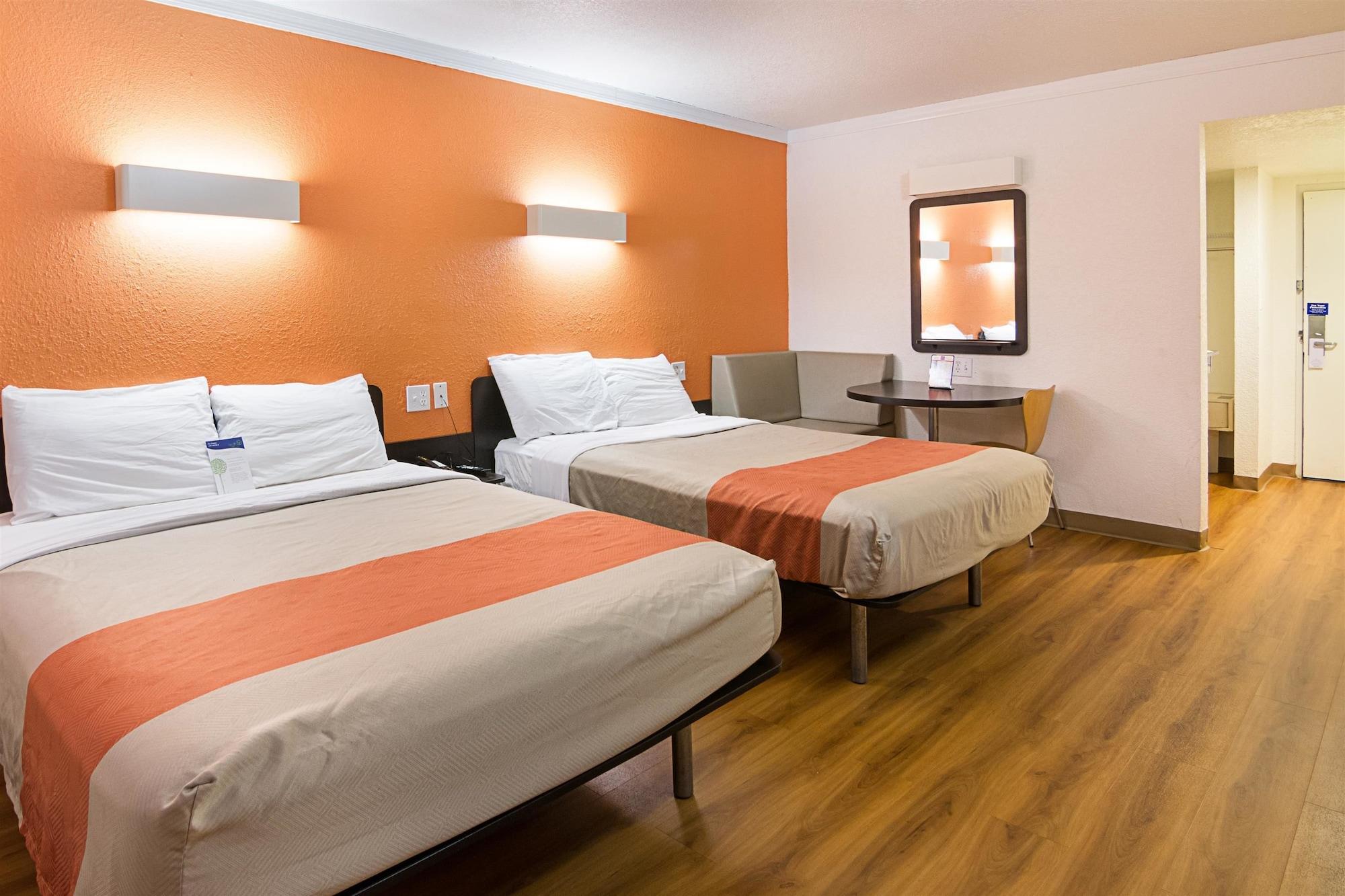 Motel 6-Tampa, Fl - Fairgrounds Heartland Extérieur photo