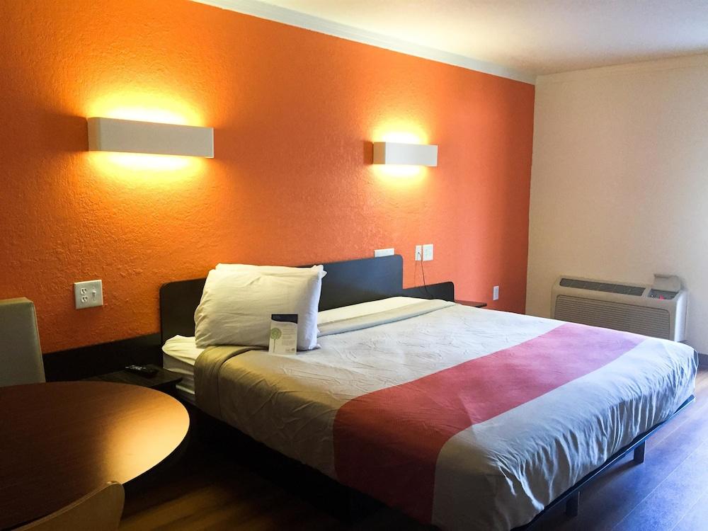 Motel 6-Tampa, Fl - Fairgrounds Heartland Extérieur photo