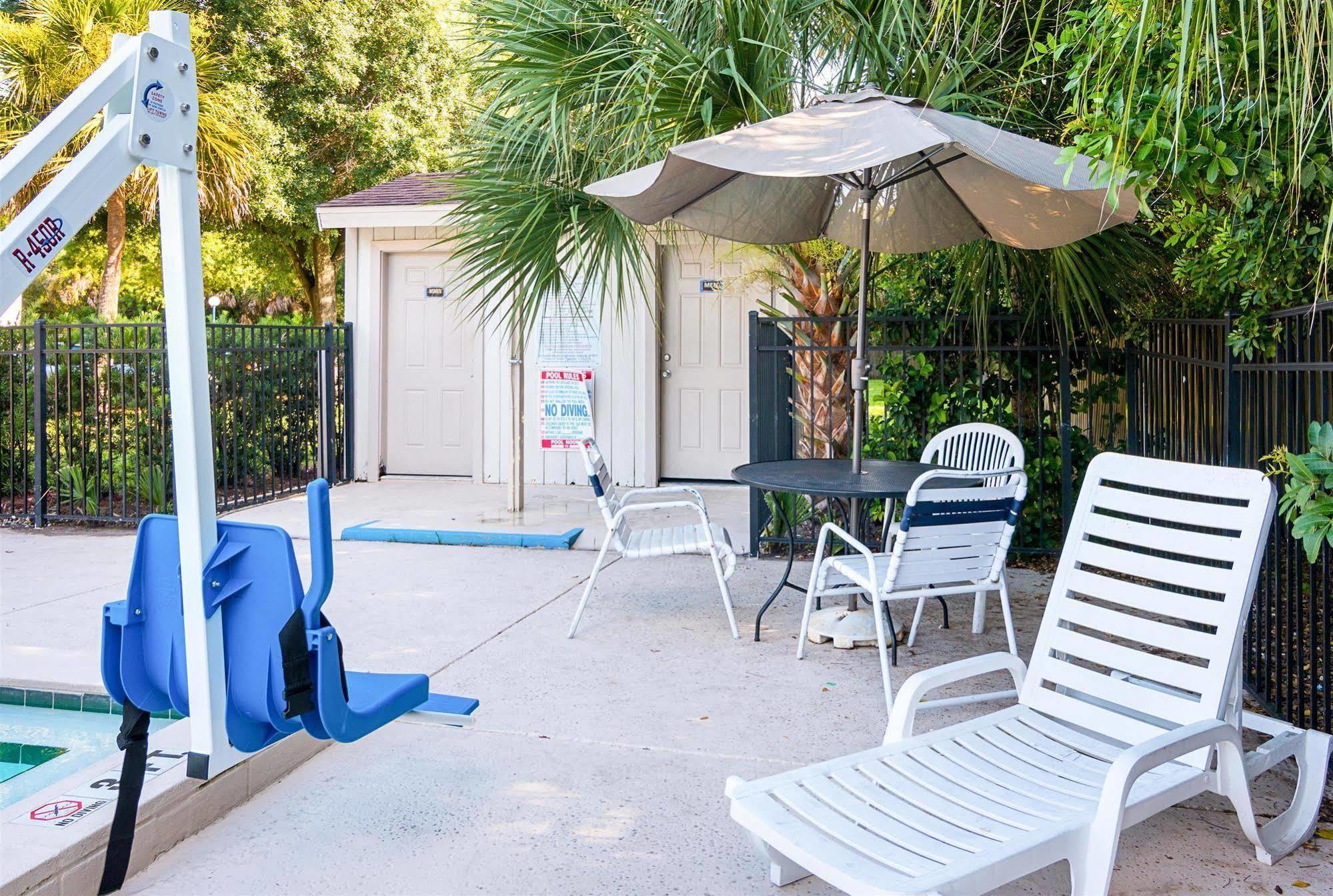 Motel 6-Tampa, Fl - Fairgrounds Heartland Extérieur photo